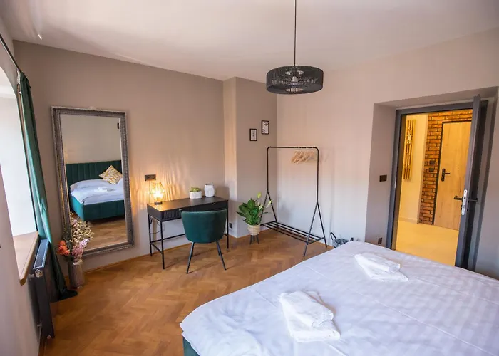 Old Town Living Apartman *