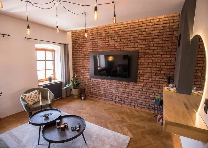 Old Town Living Apartman *